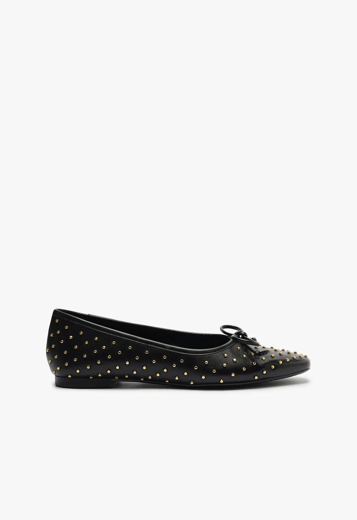 Arissa Studs Flat