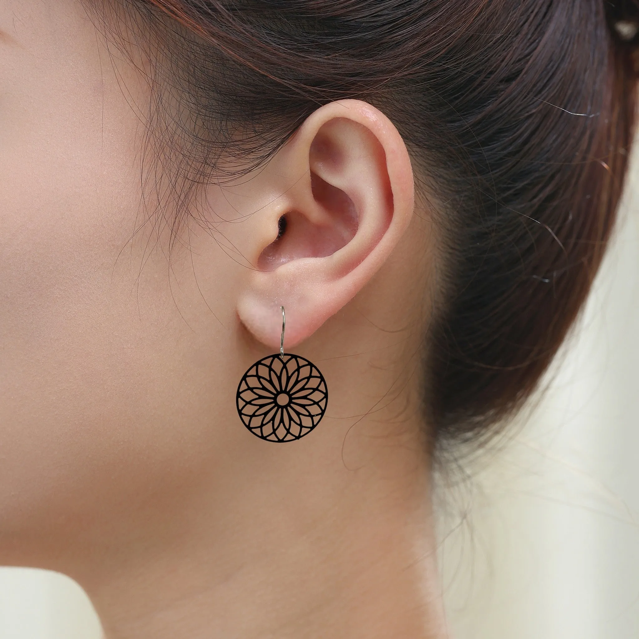 Black Flower Wheel Earrings