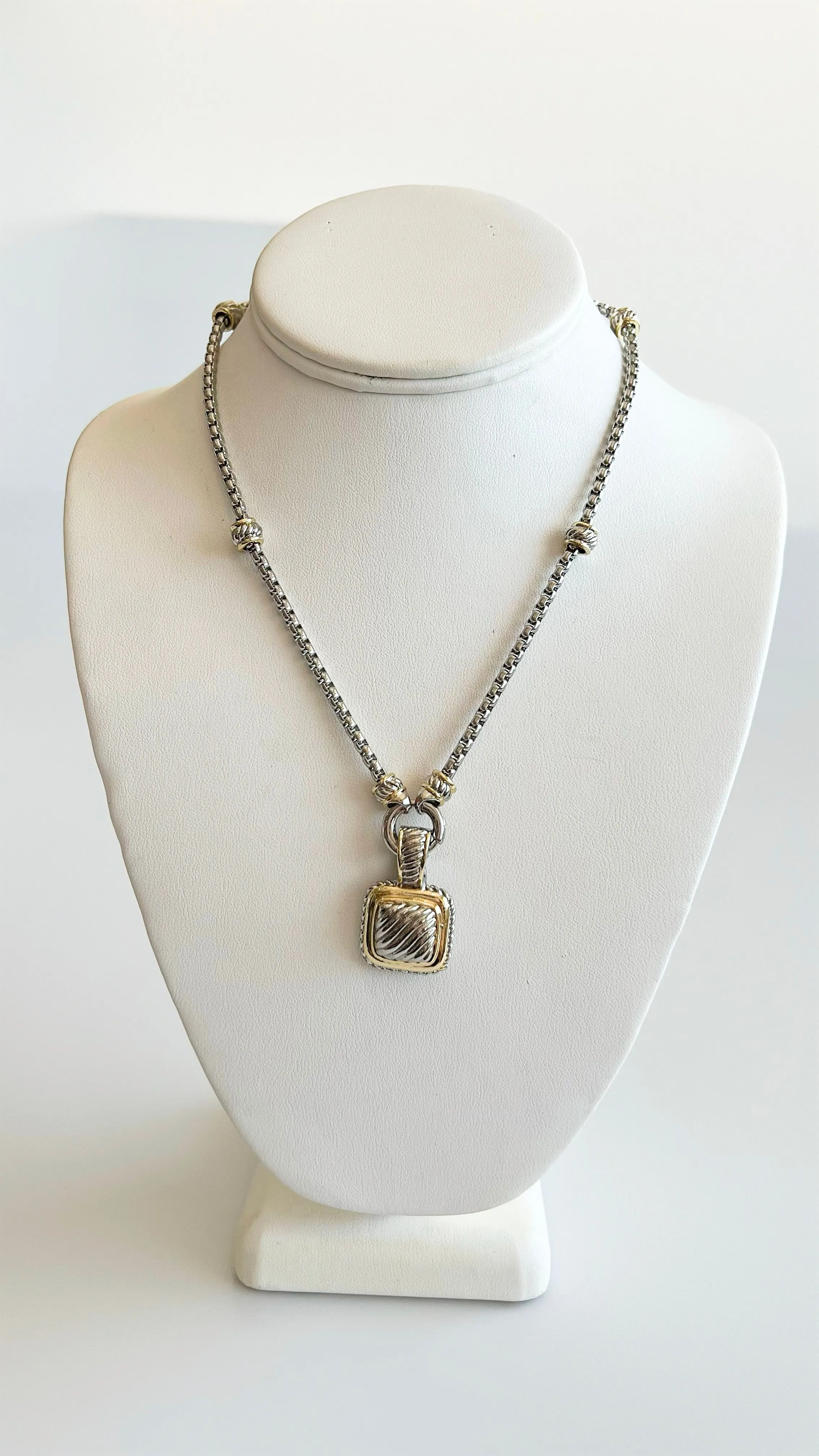 Chunky Two Tone Square Pendant Necklace Set