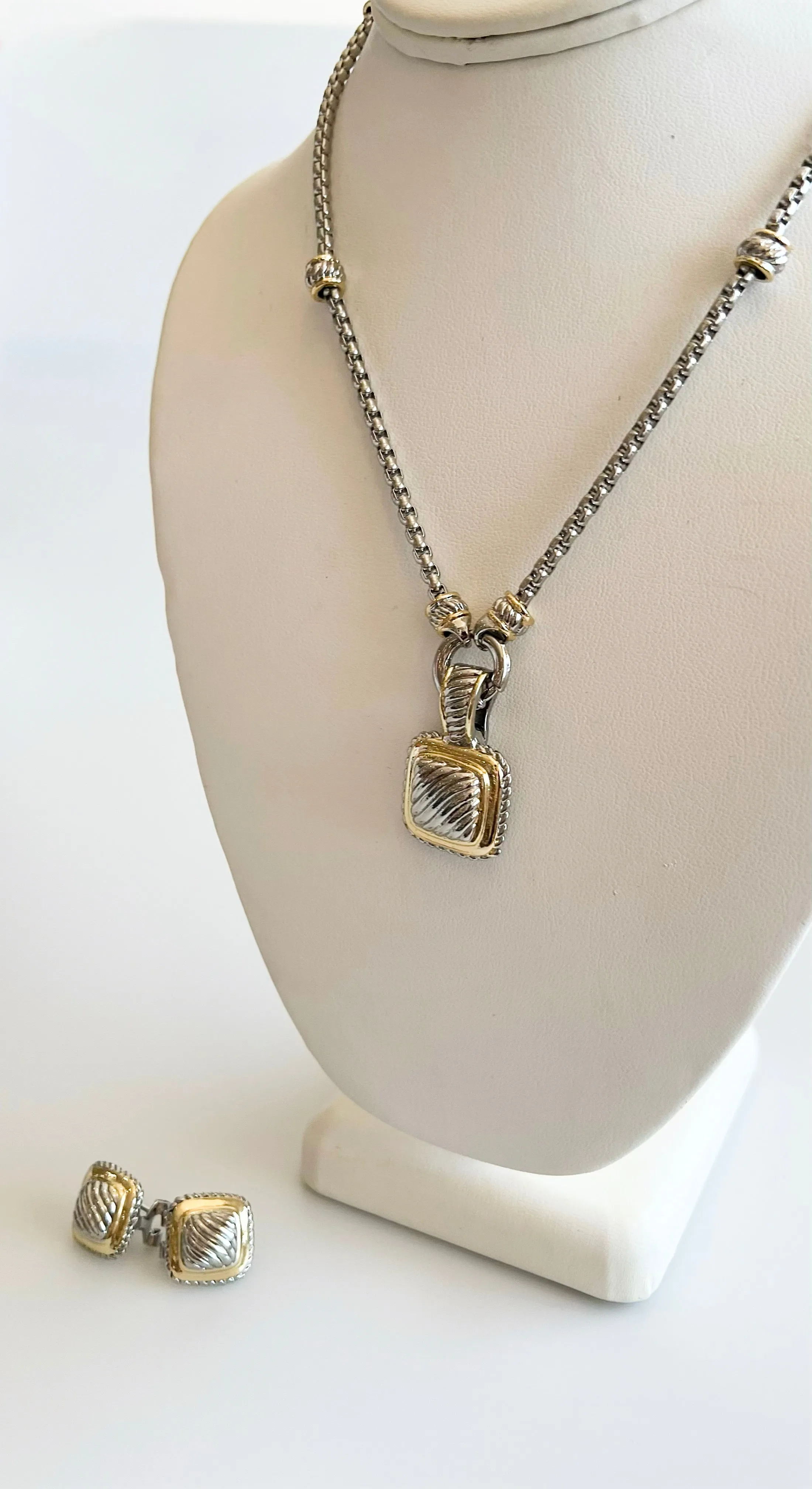 Chunky Two Tone Square Pendant Necklace Set