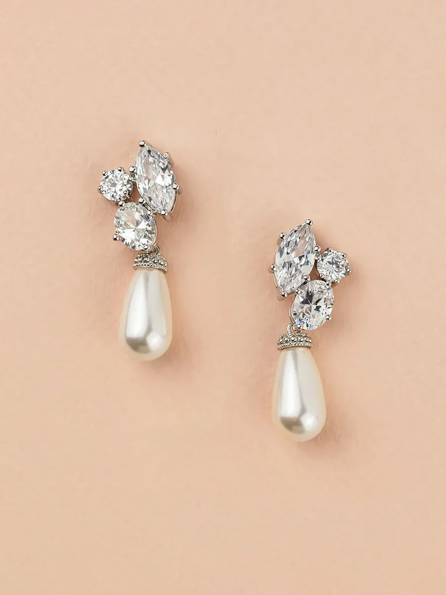 Hester Pearl Earrings