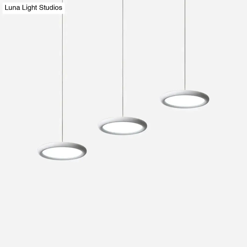 Minimalist Black/White Multi-Light Pendant with 3 Acrylic Disc Lights - Warm/White Light, Ideal for Kitchen Dinette