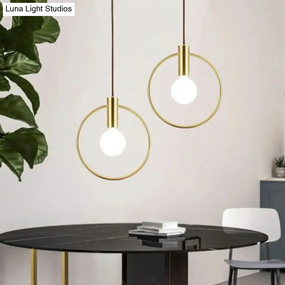 Minimalist Metal Pendant Light with Ring Pendulum Design - Single Bulb Brass Finish Fixture