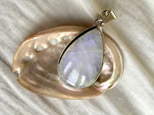 Moonstone Naevia Pendant - Chunky Teardrop