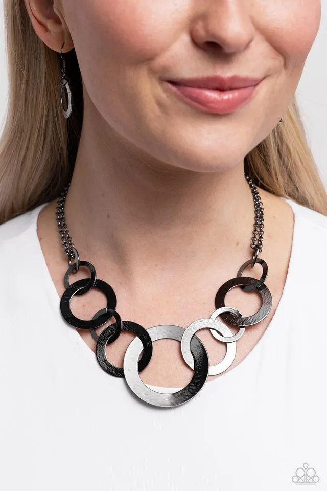 Paparazzi Necklace ~ Uptown Links - Black