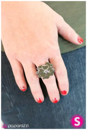 Paparazzi Ring ~ Dandy Dandelion - Green