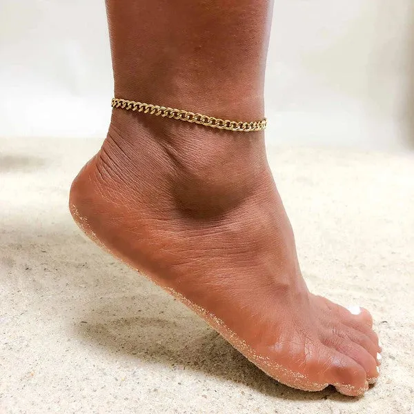 Skylar Delicate Set of Two Chain Anklets