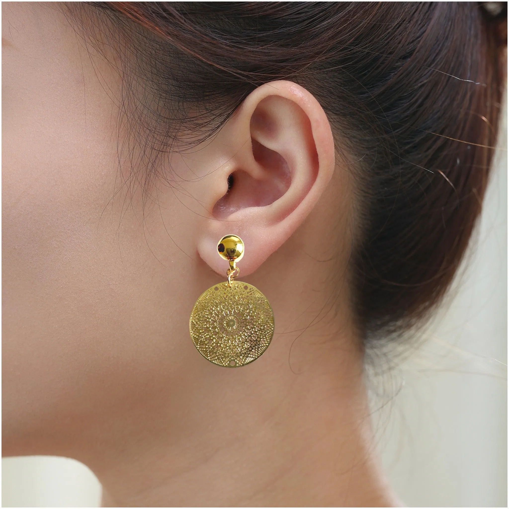 TI-GO Gold Geometric disc earrings