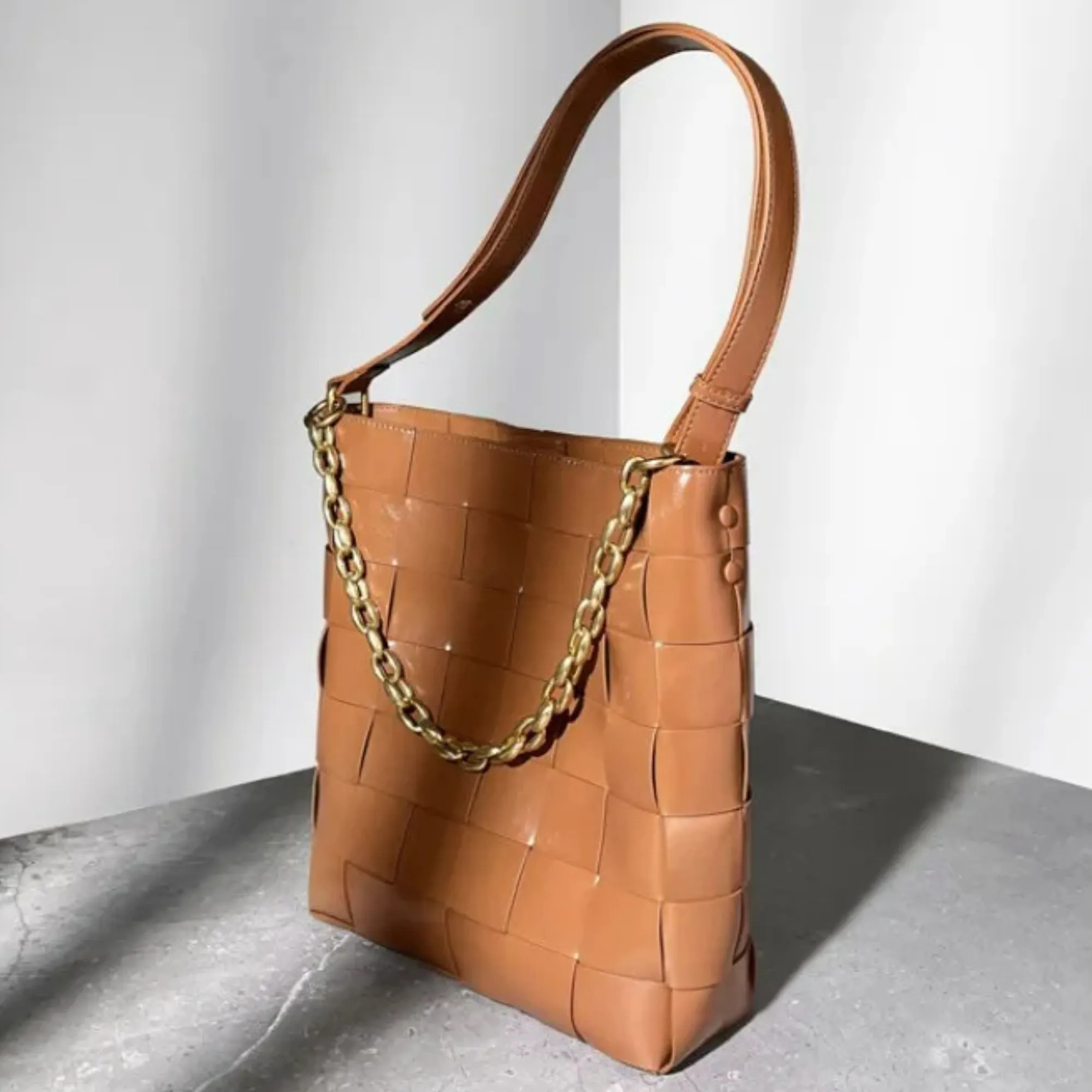 Women's Leather Woven Bucket Bag