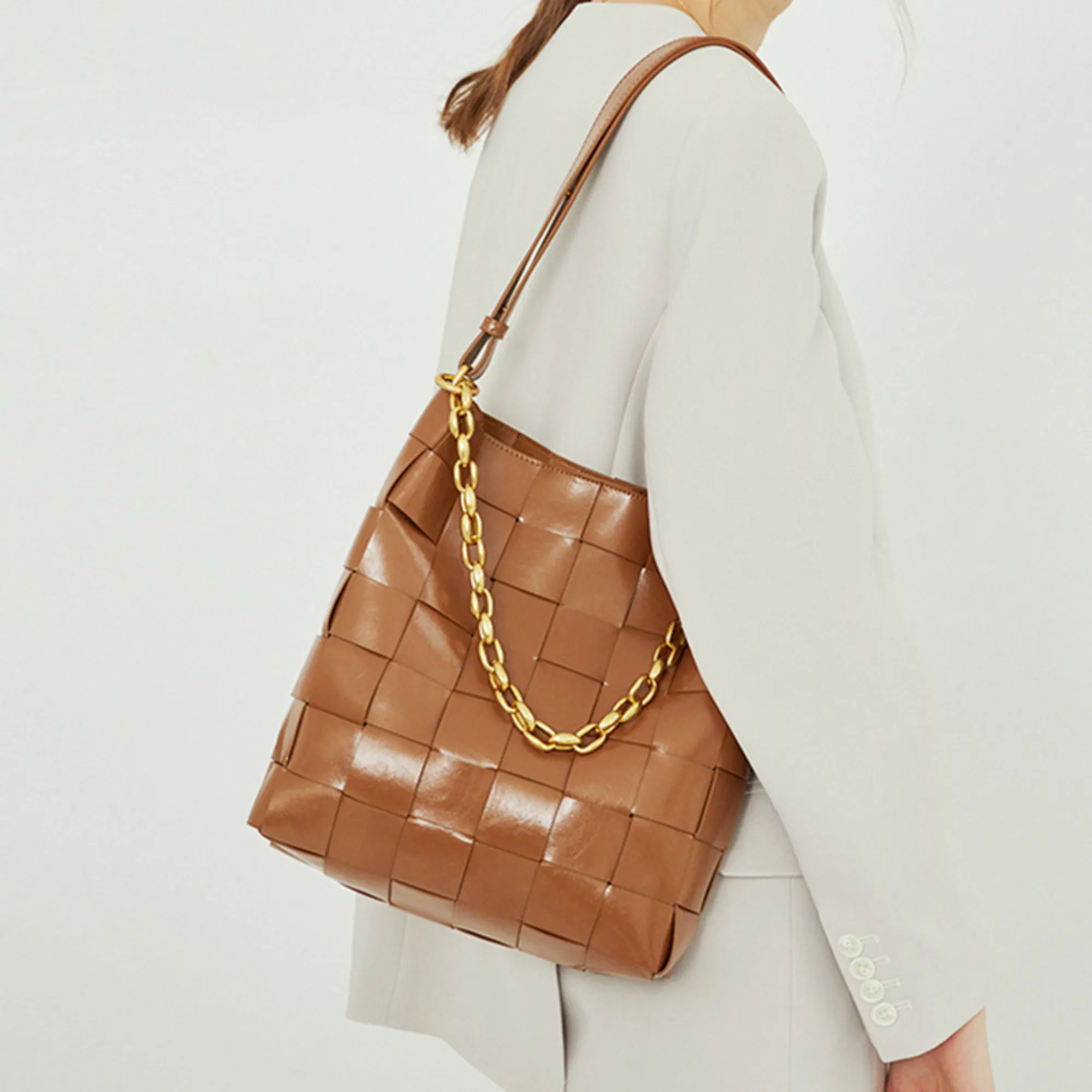 Women's Leather Woven Bucket Bag